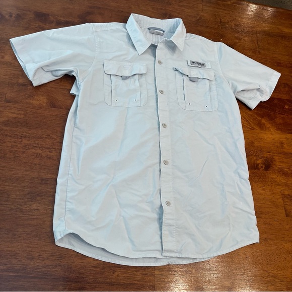 Columbia kid's Sky Blue Casual Button Down Shirt size XL 18/20 - Picture 1 of 4